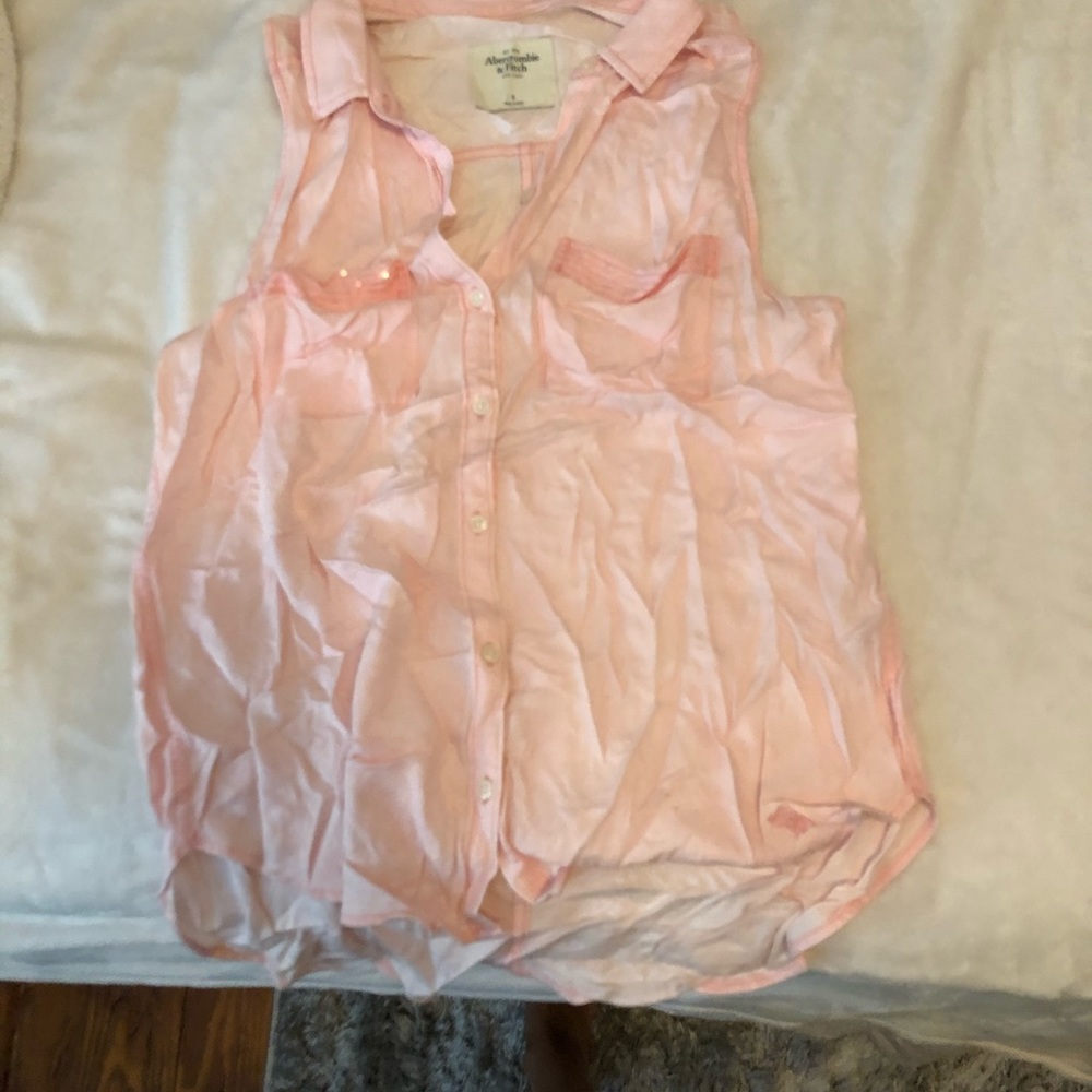 Light pink Abercrombie collared tank
